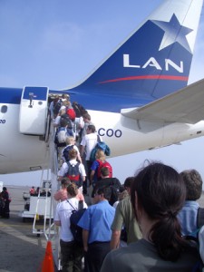 LAN comienza a entregar 4 vuelos semanales desde San Francisco (USA) a Lima LAN Chile Peru 225x300 LAN comienza a entregar 4 vuelos semanales desde San Francisco (USA) a Lima