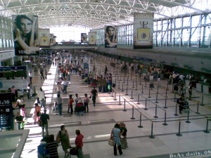 ezeiza ezeiza 300x225 Pasajeros podrían trasladarse de Ezeiza a Córdoba