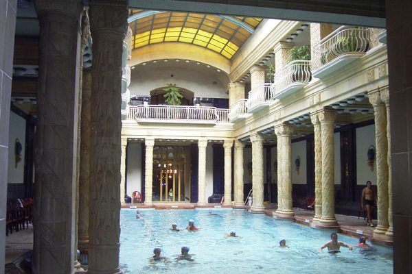 Termas y aguas termales: relax y bienestar